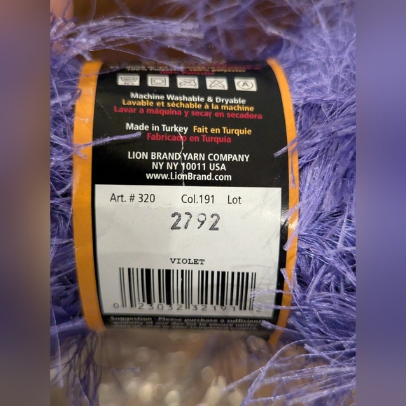 Eyelash Yarn Lot - Purple, Blue, Black, Tan, Multi Color 9 Skiens 465g - Picture 9 of 15